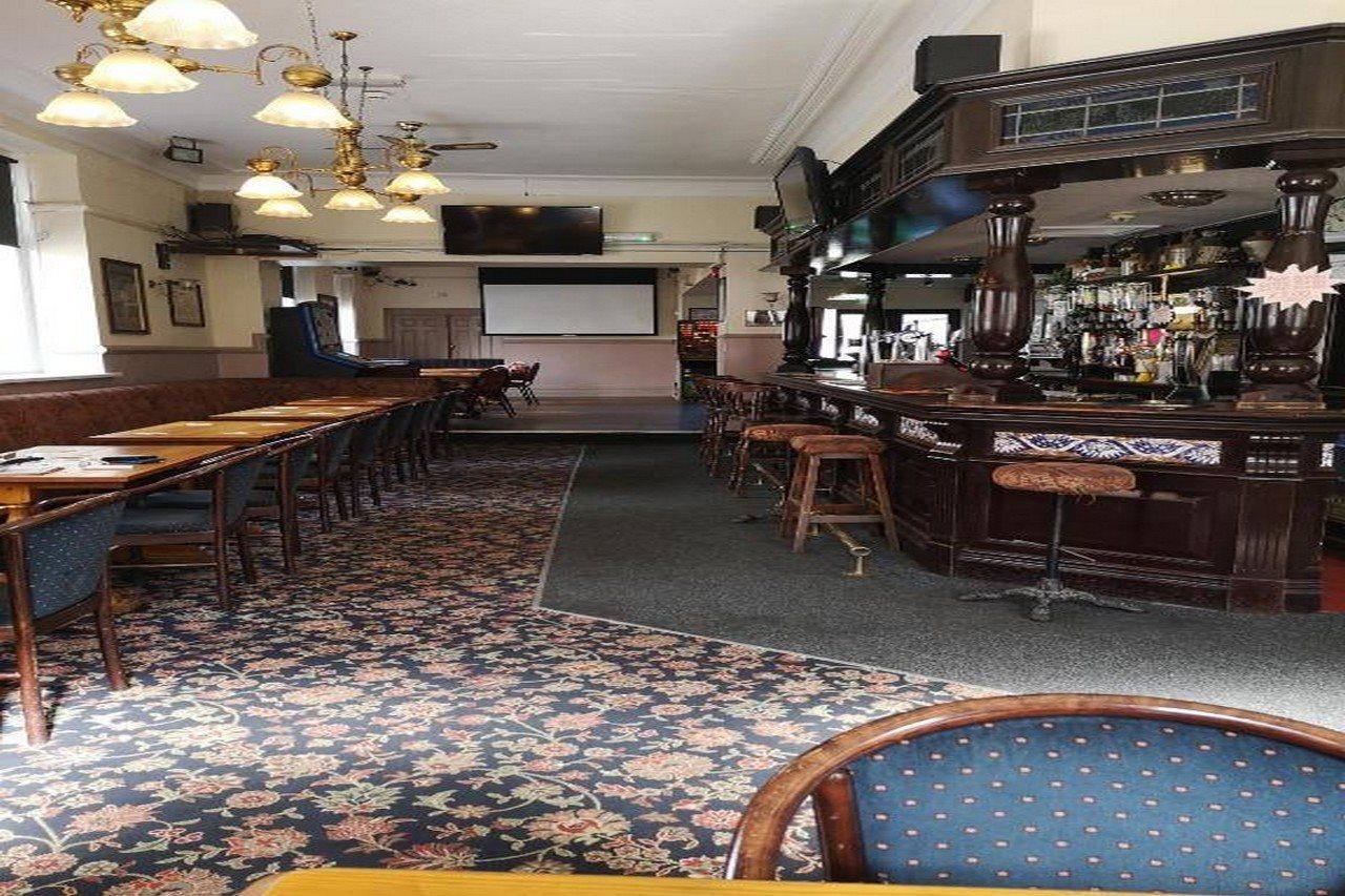 Tadross Hotel Cardiff Bagian luar foto