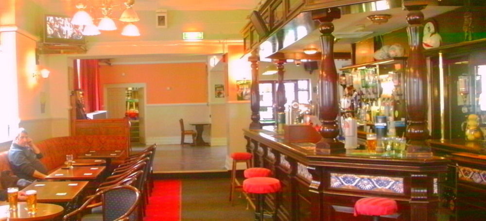 Tadross Hotel Cardiff Bagian luar foto